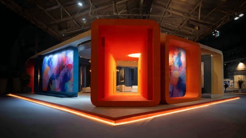 Adapting to Different Exhibition Spaces and Objectives