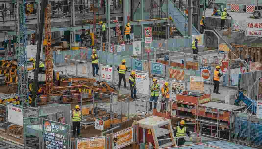 Preventing Accidents: Crucial On-Site Features for Maximum Construction Safety
